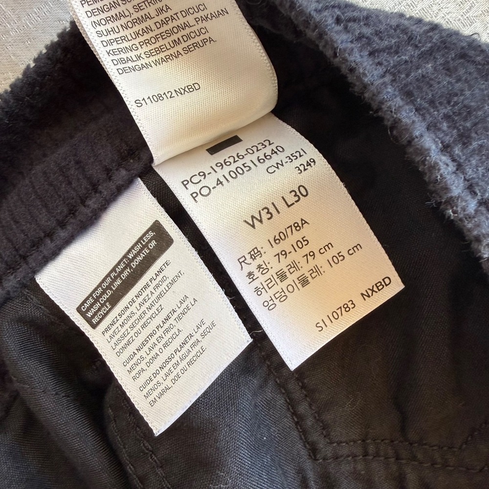 Levis 311 Shaping Skinny Corduroy Pants Black Size 31x30 High Rise - Picture 4 of 16